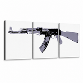Dipinto a mano POP Art Kalashnikov 3 parti ka1 – Visualizzazione 3D del quadro dipinto a mano su sfondo bianco. Colori dominanti: nero, grigio, bianco.
