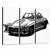 Dipinto a mano POP Art MERCEDES SL300 3 pezzi mer – Visualizzazione 3D del quadro dipinto a mano su sfondo bianco. Colori dominanti: nero, bianco, grigio.