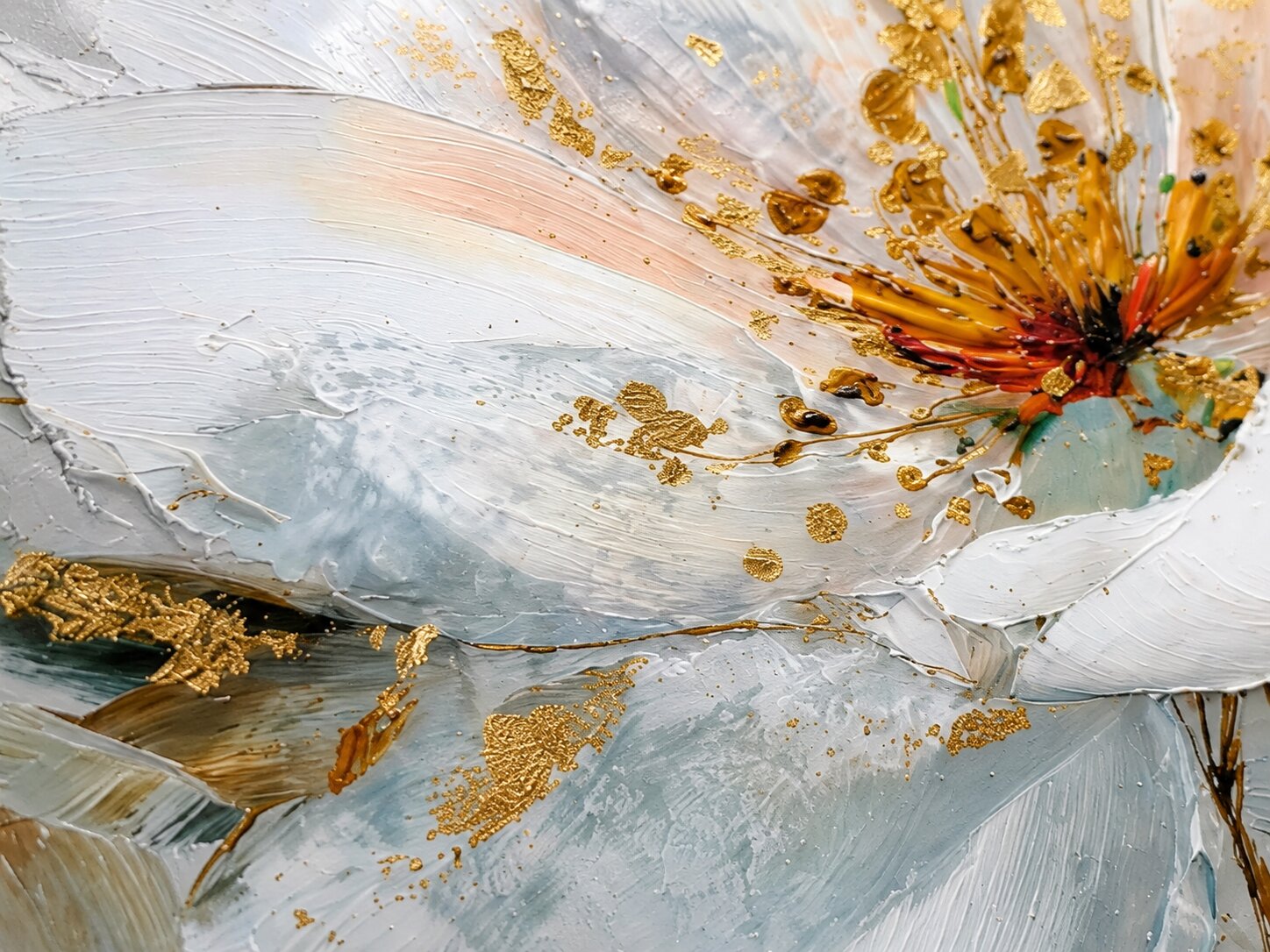 Artista al lavoro nel suo atelier, crea un'opera floreale originale su tela, utilizzando colori acrilici di alta qualità e pennellate vibranti.