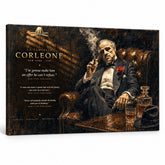 Quadro artistico Il Padrino con Don Vito Corleone in poltrona, stampa su tela di alta qualità per arredamento moderno, firmato Papilora.