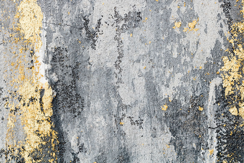 Macro dettaglio del quadro dipinto a mano con motivo a strisce verticali dorate e grigie – texture visibile delle pennellate acriliche e rilievo, Papilora.