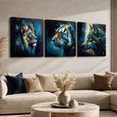 Set di 3 quadri Papilora Wild Kingdom in un moderno soggiorno – Leone, Tigre, Lupo sopra il divano, un'elegante decorazione murale per la tua casa.