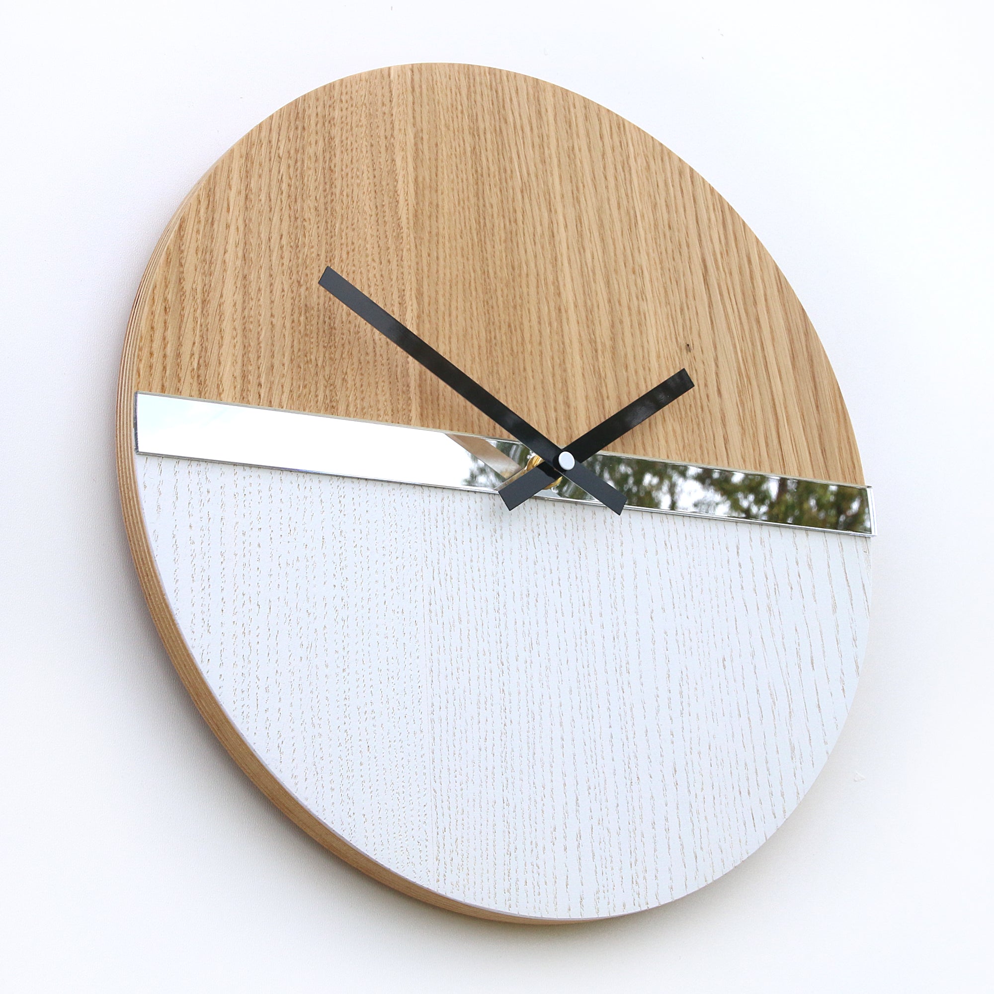 Orologio da parete moderno con specchio