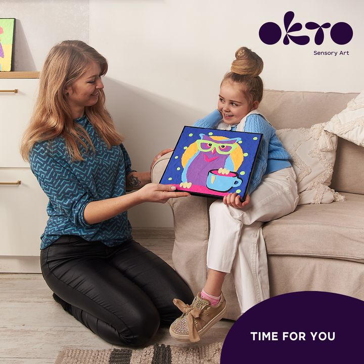 OKTO pittura con massa autoindurente 30 x 30 cm Gufo