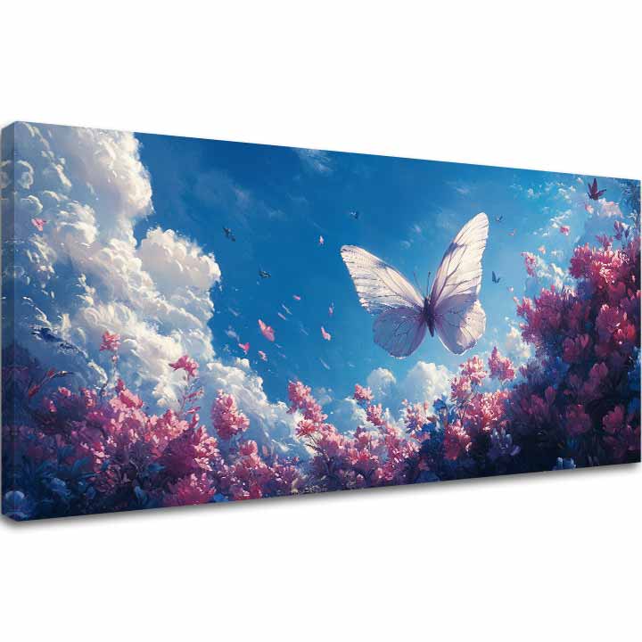 L'immagine della farfalla nelle nuvole della libertà