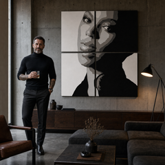 Dipinto a mano POP Art BEYONCÉ 4 pezzi bey – quadro in un moderno interno maschile, visualizzazione lifestyle. Colori dominanti: nero, bianco, grigio.