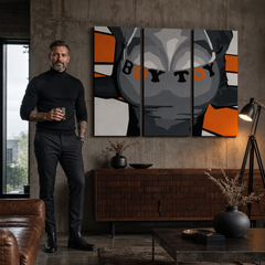 Dipinto a mano POP Art Boy Toy 3 pezzi boytoy – quadro in un moderno interno maschile, visualizzazione lifestyle. Colori dominanti: nero, arancione, grigio.