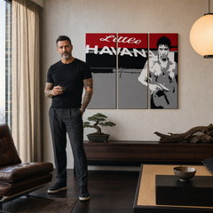 Dipinto a mano POP Art Scarface - AL PACINO 3 pezzi al39 – quadro in un moderno interno maschile, visualizzazione lifestyle. Colori dominanti: rosso, nero, grigio, bianco.
