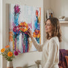L'immagine su tela ABSTRAKT 1 parte. Decor moderno da parete, quadro su tela per il soggiorno, una donna ammira l'opera in un interno elegante luminoso. Papilora (XOBCHAB015).