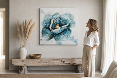 Quadro dipinto per parete FIORI 50x50 cm – quadro dipinto a mano in un interno elegante (Modern coastal) | wall mockup | tela premium | Papilora.sk