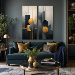 Set di 2 quadri Eleganza Art Déco Papilora, Mondo in Movimento e Via della Vita, sopra il divano in un elegante soggiorno moderno.